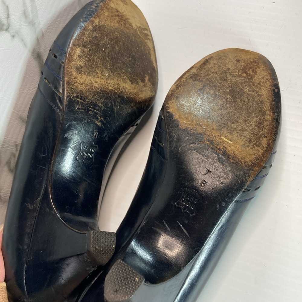 Vintage dark navy size 7 open toe Bruno Magali Italian made pumps. B17 2” heels - Picture 6 of 6